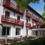 Hotel Pyrenees Atlantique 3*