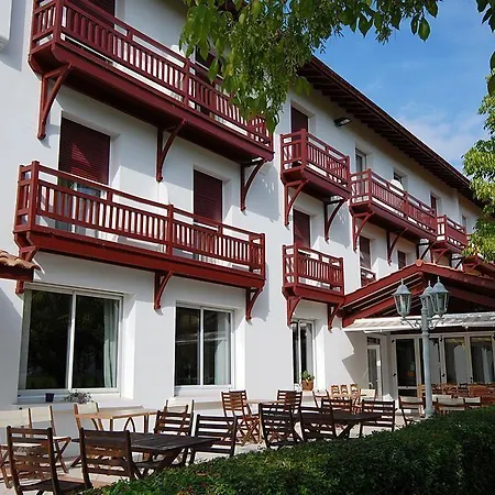 Hotel Pyrenees Atlantique 3*