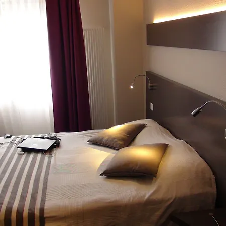 Hotel Pyrenees Atlantique 3*