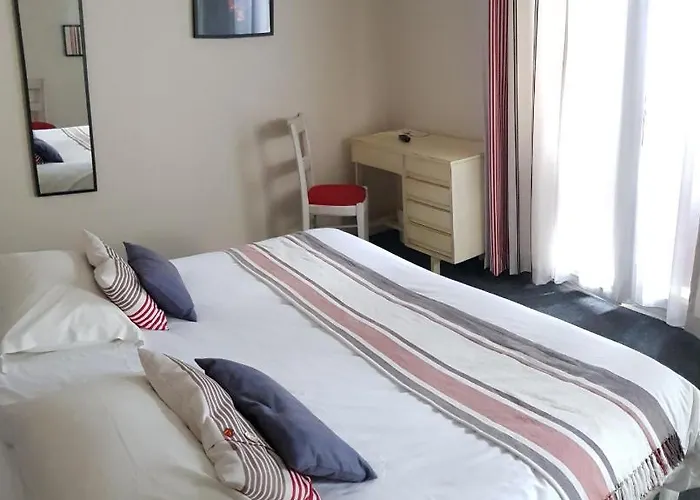 Hotel Pyrenees Atlantique 3*